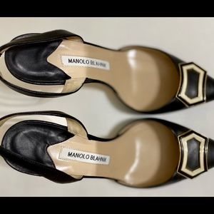Manolo Blahnik Kitten Heel